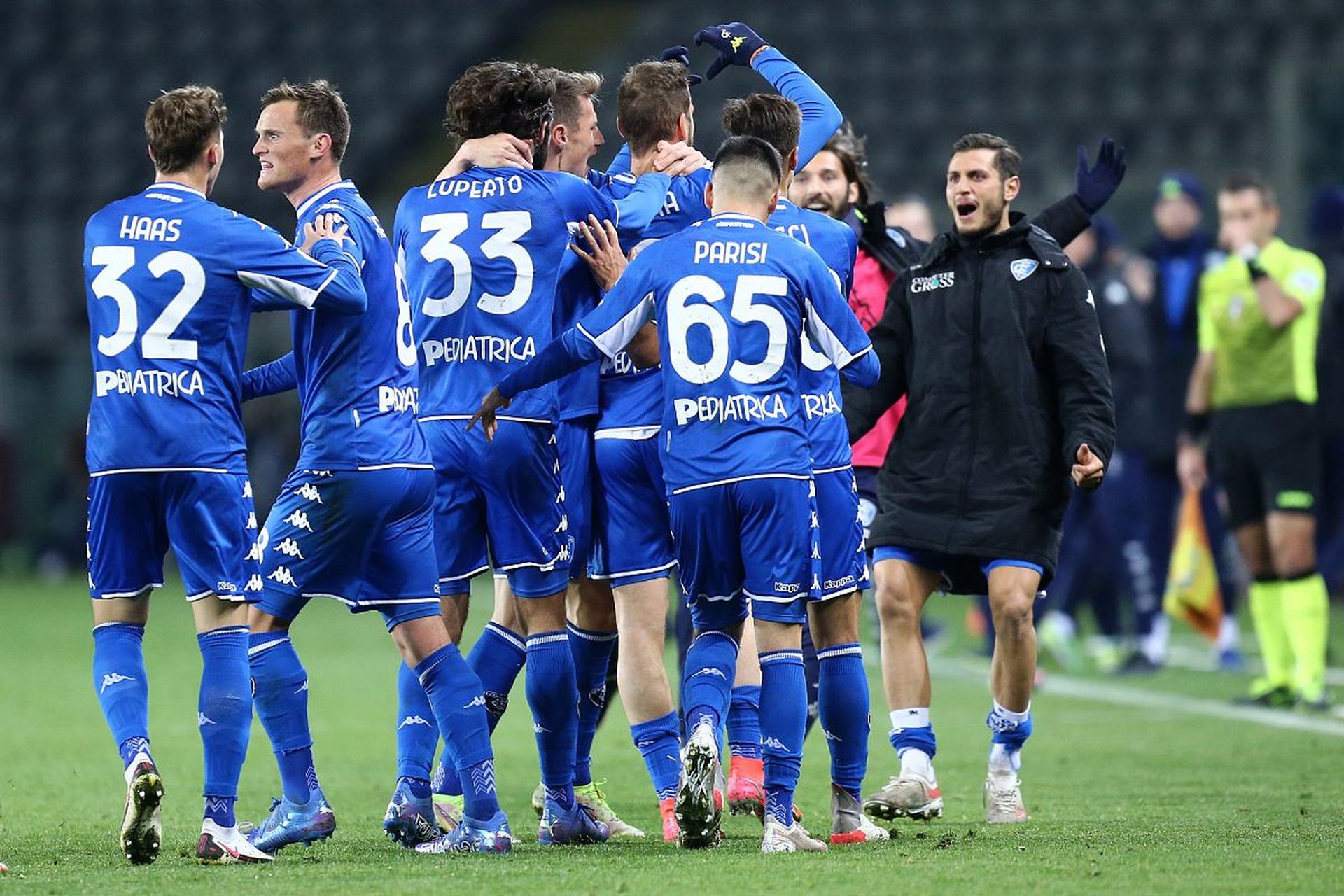 中國足球裁 中國足球裁