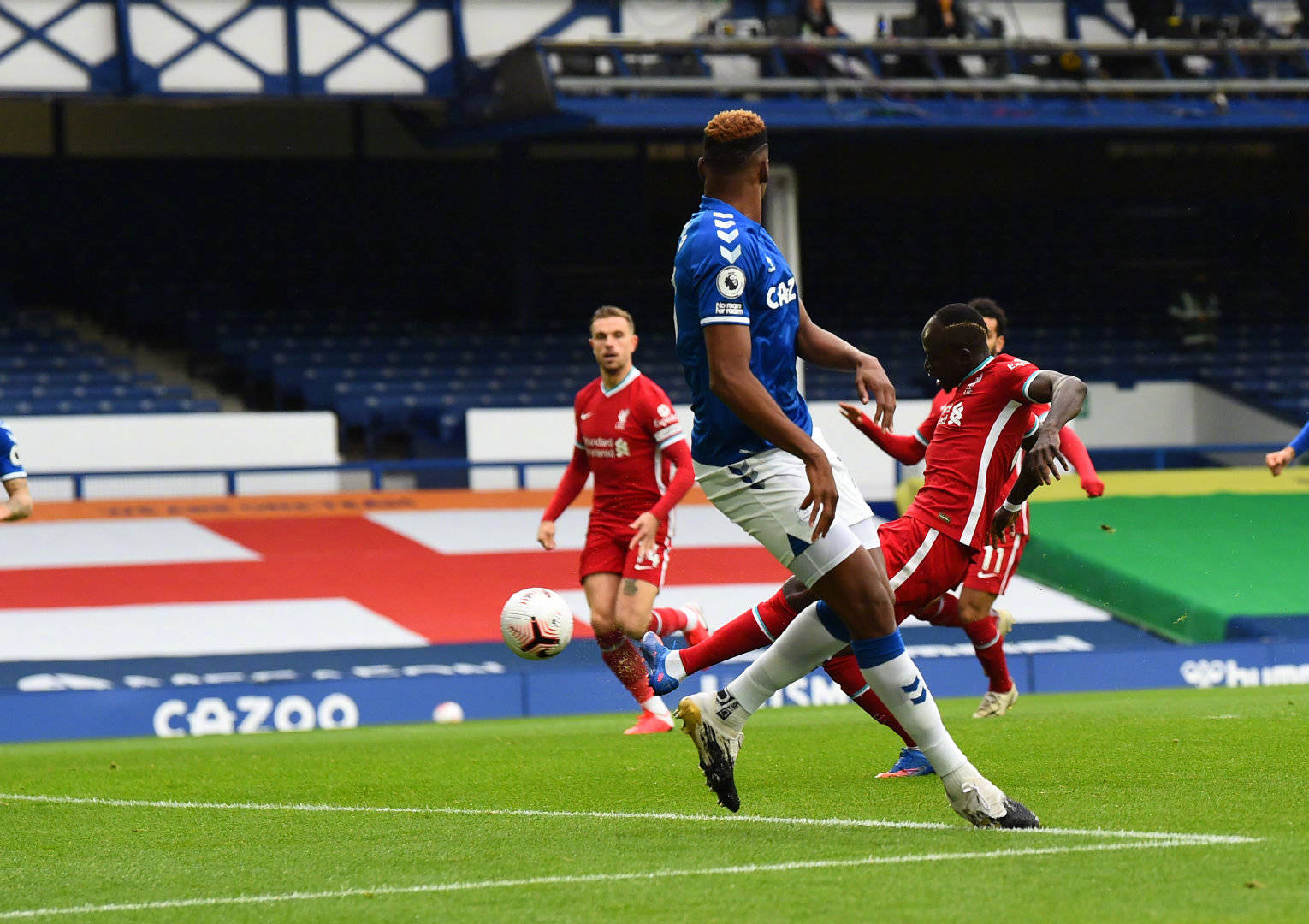 低租借费用 低租借费用